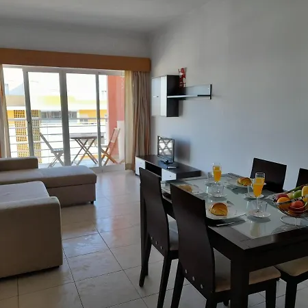 #199 Flamingo 1108 By Holidays Appartement *