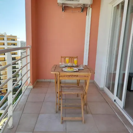 #199 Flamingo 1108 By Holidays Appartement *