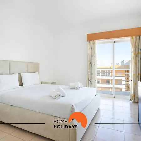 #199 Flamingo 1108 By Holidays Appartement